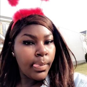 Meet your Posher, Delaney